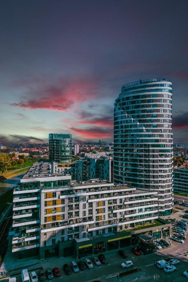 Panorama Capital Black Rzeszów Exteriör bild