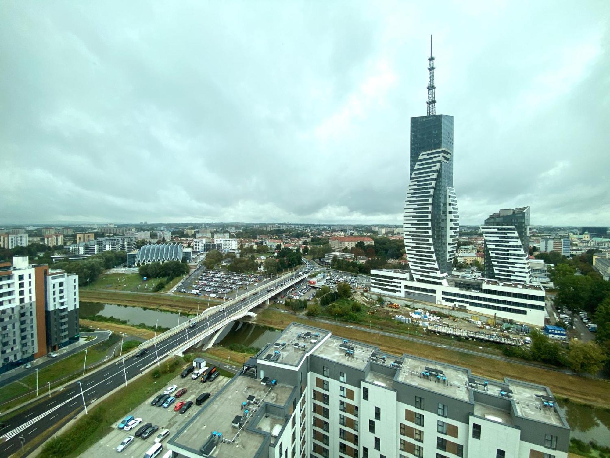 Panorama Capital Black Rzeszów Exteriör bild